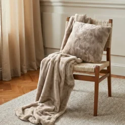 Pläd 'Aranga Super Soft Throw' 130x170cm - Brun
