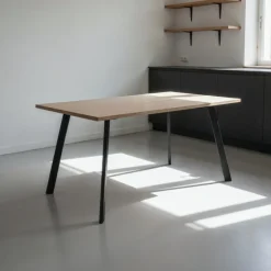 Matbord 'Klassisk' 140x80cm - Svart/Ek