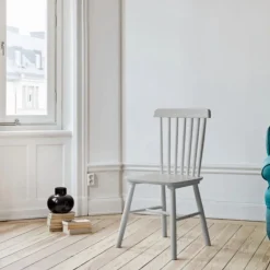 Pinnstol 'Elsa' - Ljusgrå