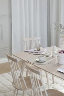 Stol 'Lotta' - Vitpigmenterad
